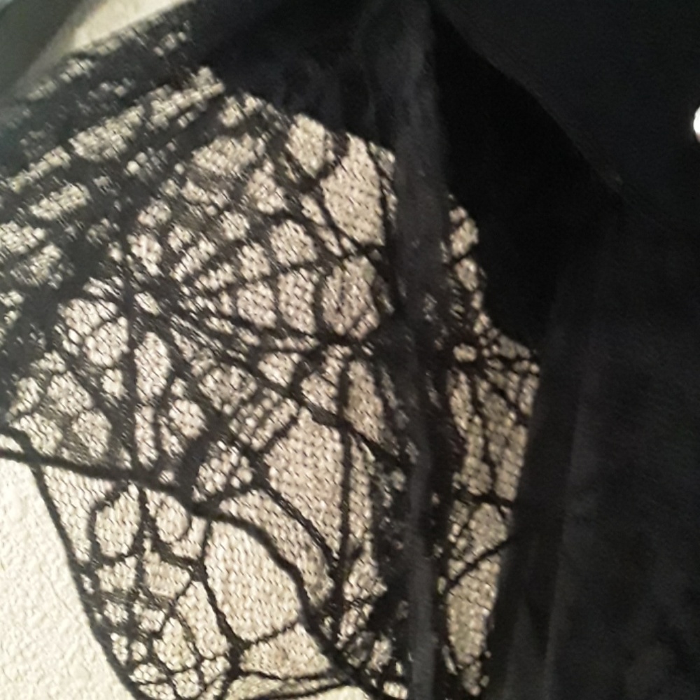 Hearts and Rose's gothic halter corset dress. - Picture 3 of 6